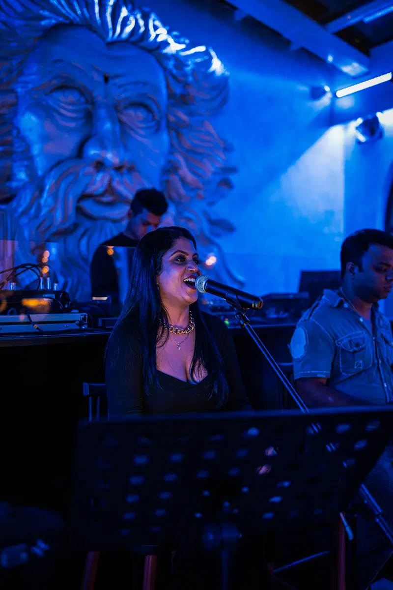 A live set under blue light